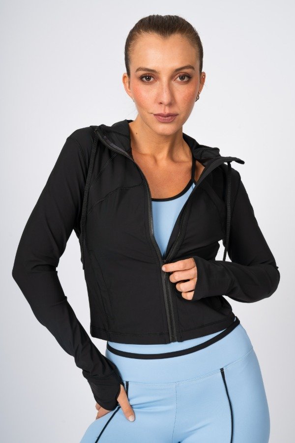 Producto - Campera Fit Negra