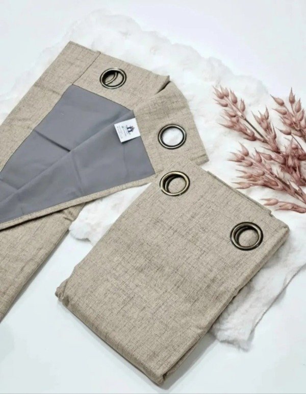 Producto - Cortinas BLACKOUT con ojal para barral o caño. 2 Paños de 1.40x2.20 c/u