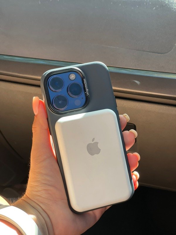 Producto - BATTERY PACK MAG SAFE IPHONE