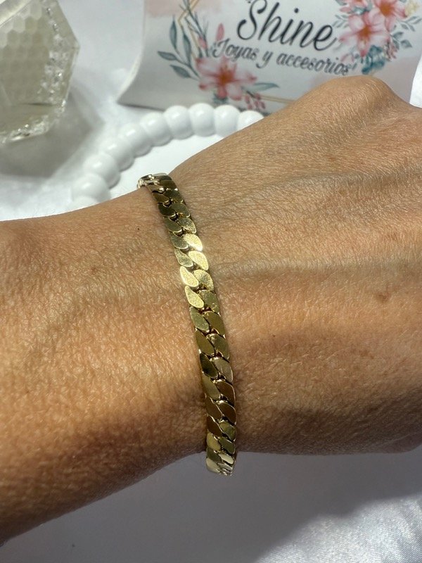 Producto - Pulsera gruesa acero dorado