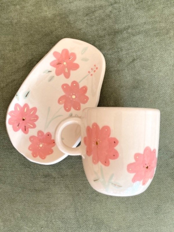 Producto - Set bandeja y taza flores magenta