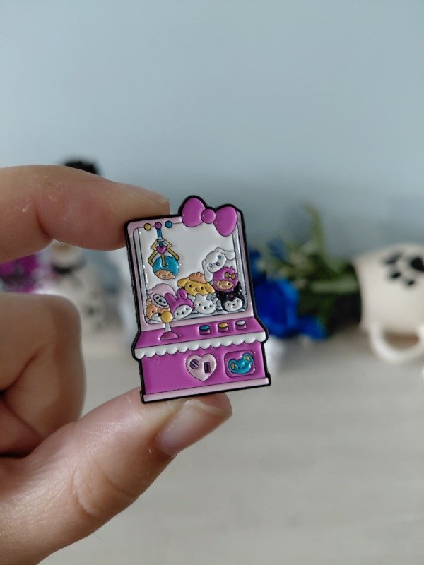 Producto - Pin metalizado - Sanrio #1635
