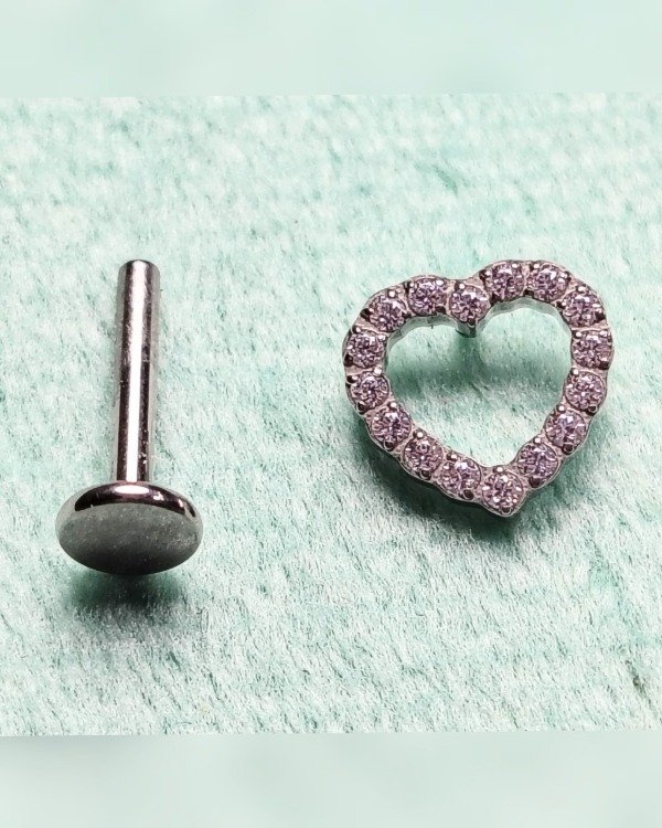 Producto - Tit. Labret y TOP Heart Zircon. Grosor. 1.2mm