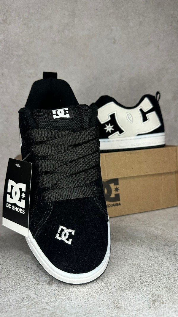 Producto - DC SHOES COURT GRAFFIK SS BLACK