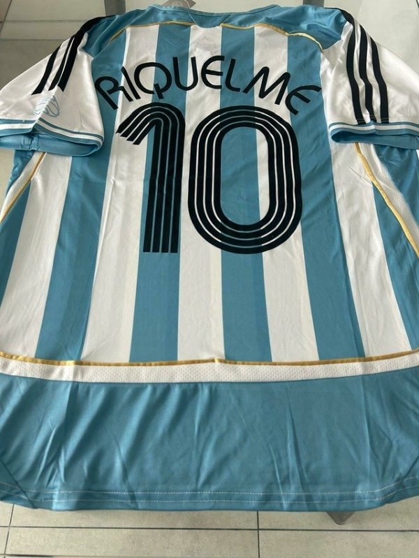 Producto - Camiseta Selección Argentina Retro 2006 Juan Román Riquelme IMPORTADA