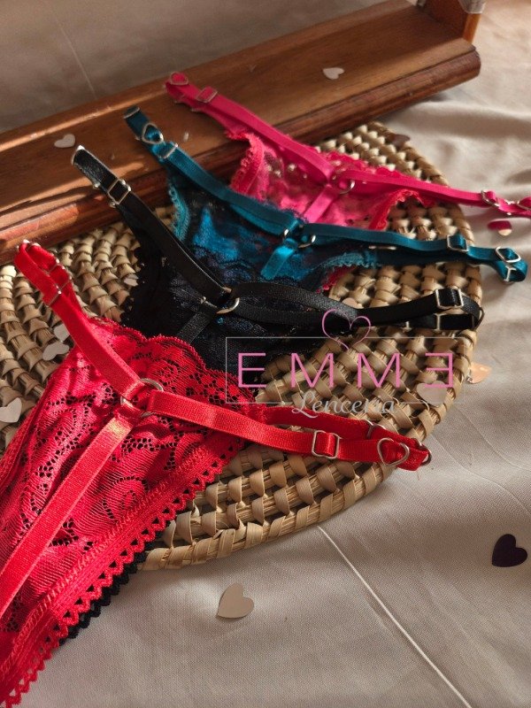 Producto - Colaless Hilo con detalle 3Corazones bretel - 7900 ef