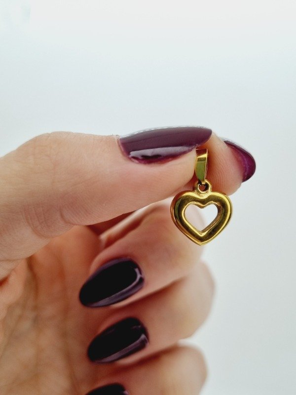 Producto - Dije acero dorado corazon inf calado