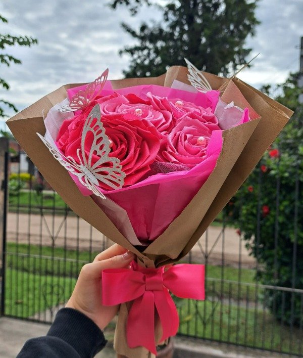 Producto - Ramo de 6 rosas