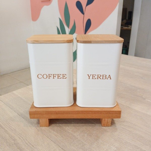 Producto - Set de Latas con Base de Madera