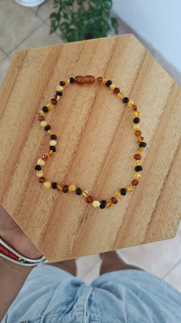 Producto - COLLAR MULTICOLOR. ÁMBAR BÁLTICO IMPORTADO. BEBÉS