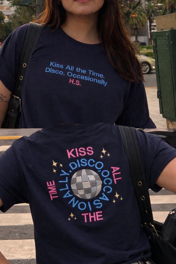 Producto - kiss all the time. bordado