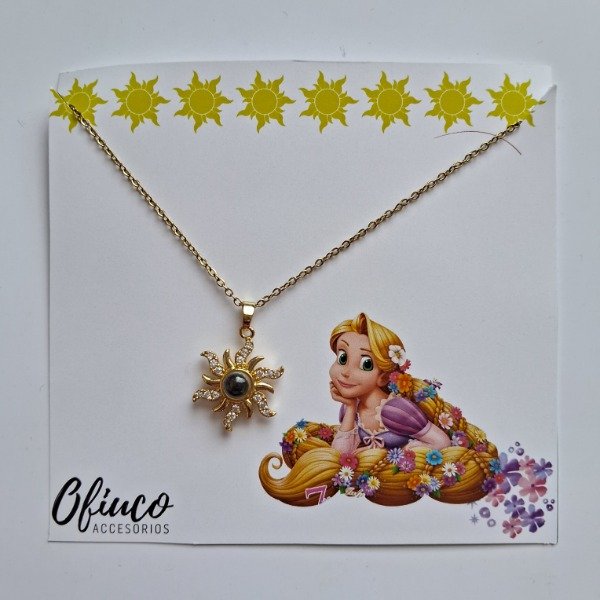 Producto - Collar rapunzel proyector te amo en 100 idiomas