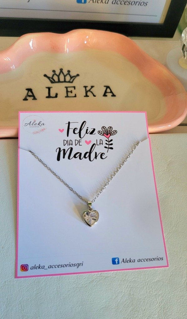 Producto - Collar (extensible)corazón cubic de acero quirúrgico