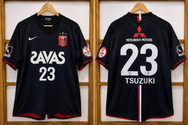 Producto - URAWA RED 2008