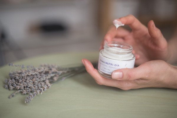 Producto - Crema facial NUTRIDIA - 2