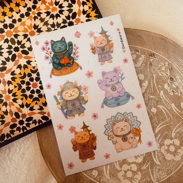 Producto - Plancha de Stickers Manekis Relieve