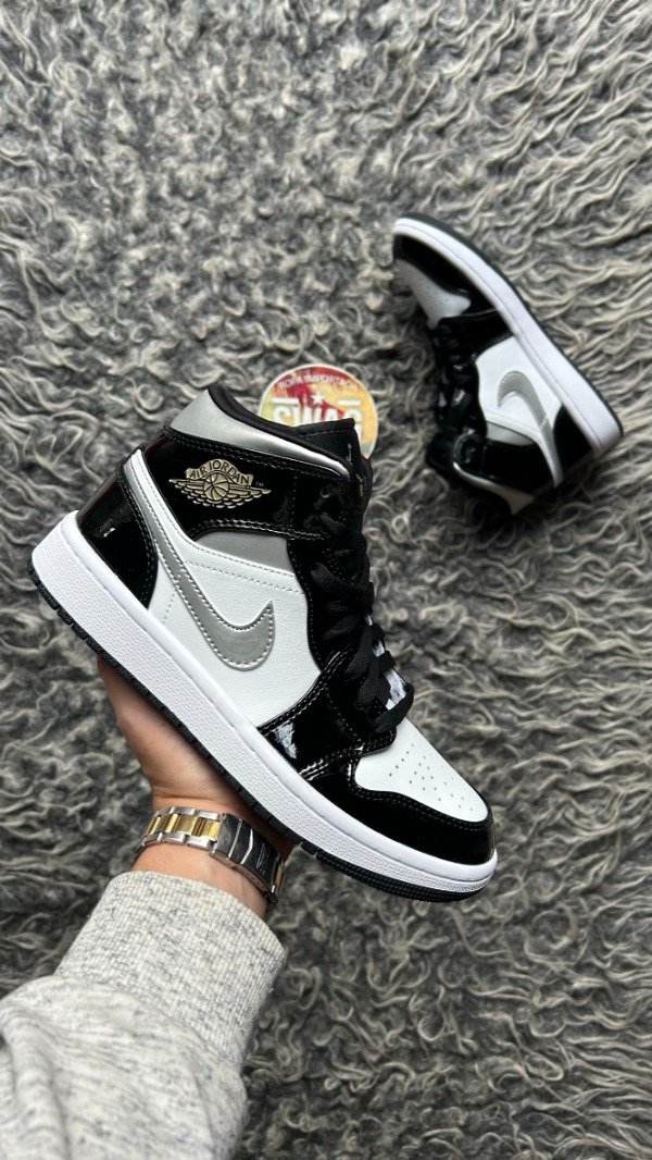 Producto - JORDAN RETRO 1 SILVER PATENT - 0