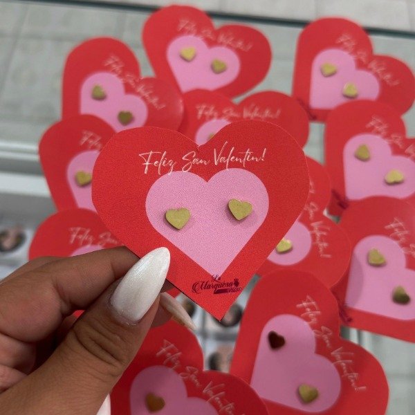 Producto - AROS DORADOS CORAZONES LISOS CON PACKAGING