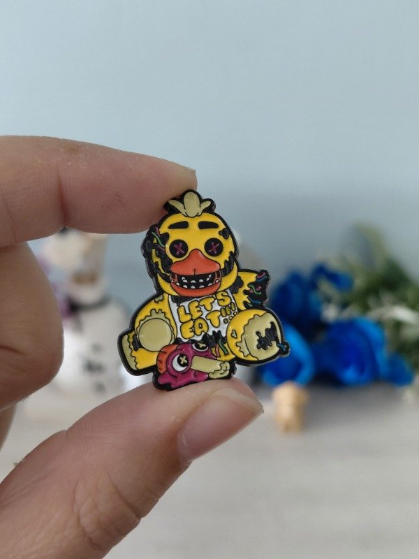 Producto - Pin metalizado - Five Nights at Freddy's #0617