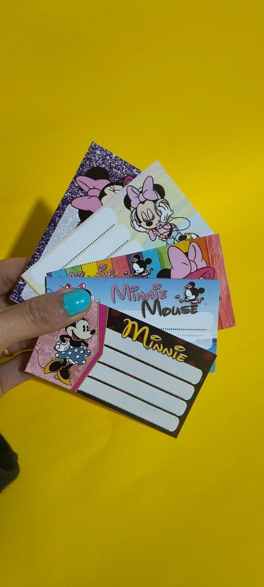 Producto - Etiquetas escolares minnie x unid