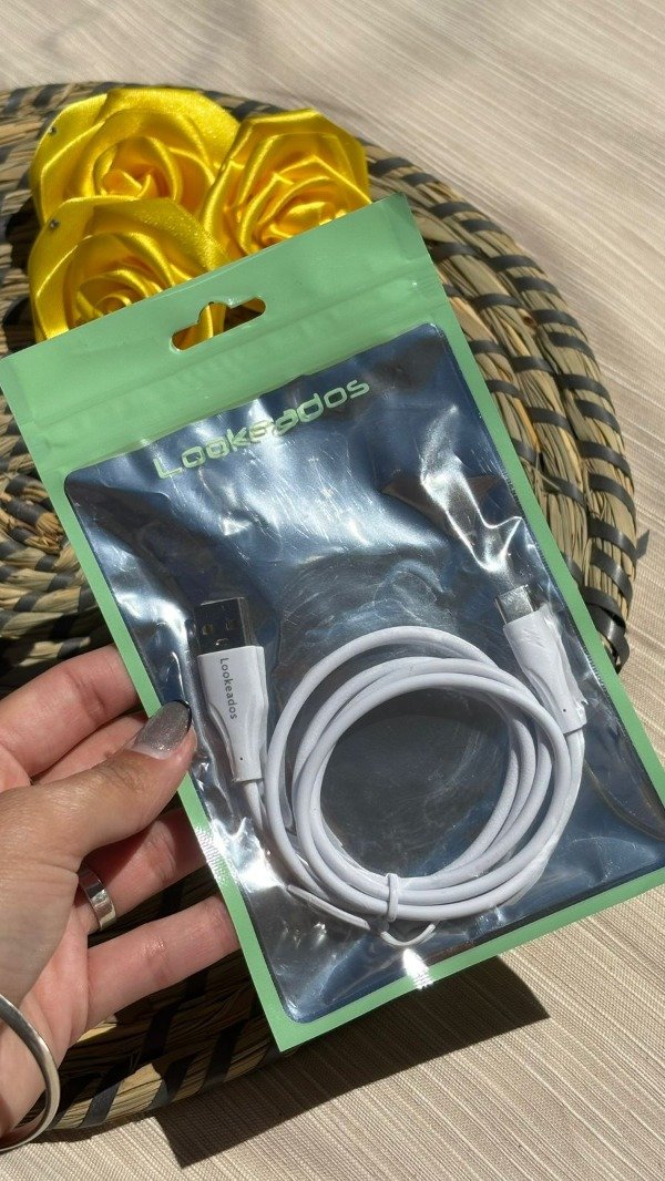 Producto - Cable cargador tipo C blanco