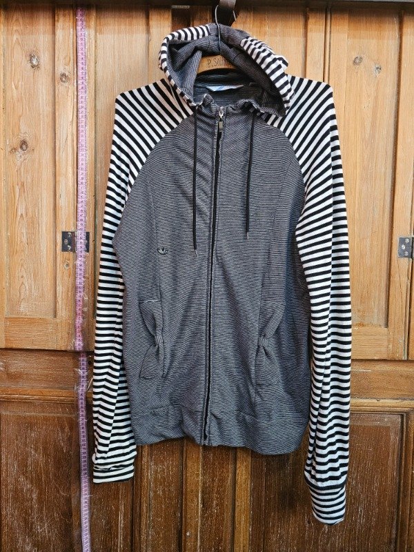 Producto - Buzo Adidas Rayado t.XL