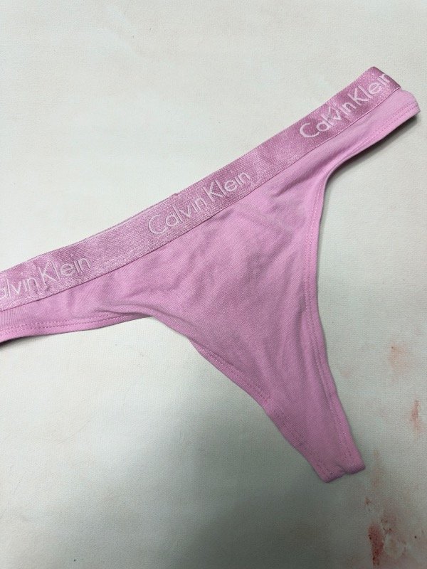 Producto - Less Calvin Klein 01578