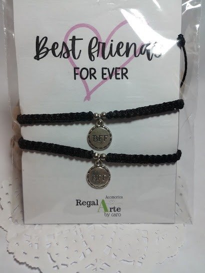 Producto - úo de Pulseras de Macramé Negras Medallita BFF
