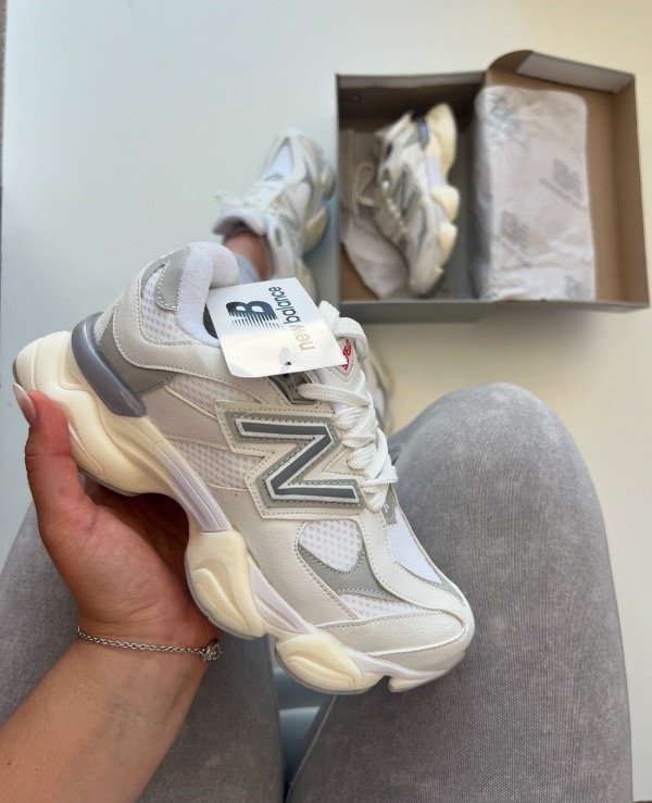 Producto - New Balance 9060 - Off White/Gris