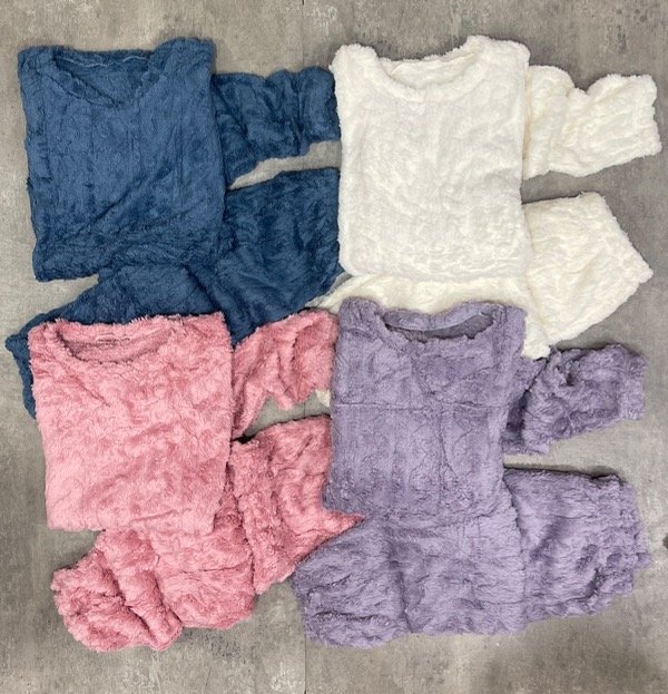Producto - PIJAMA COMFY POLAR SOFT