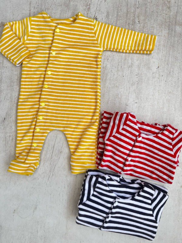 Producto - Enterito de plush rayado pack x4 unid