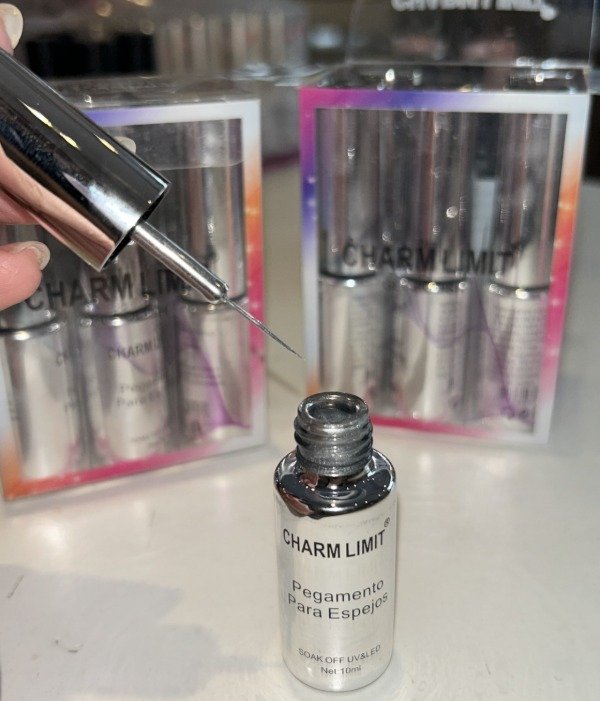 Producto - Esmalte liner metálico Charm Limit