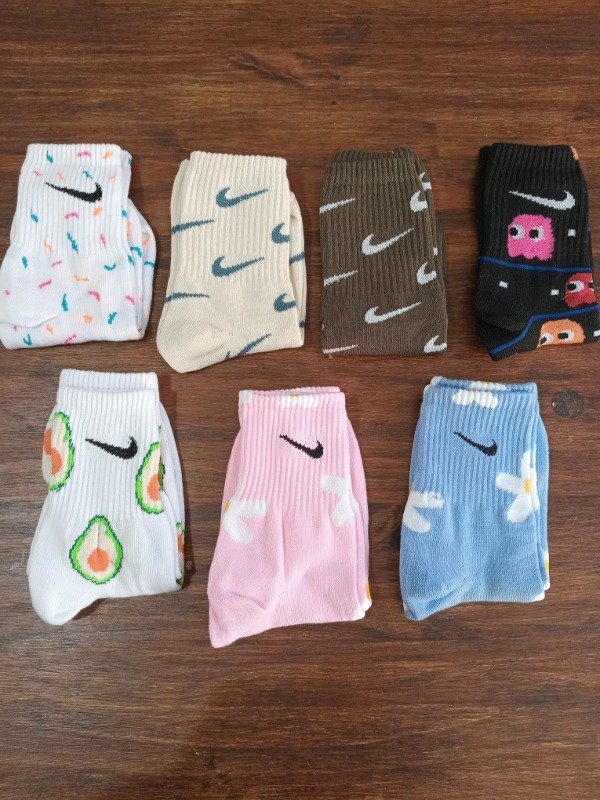 Producto - Medias 3/4 tennis Nike diseño