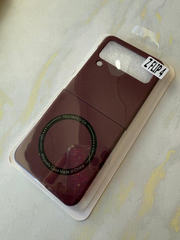 Producto - Magsafe silicone Flip 4 bordo