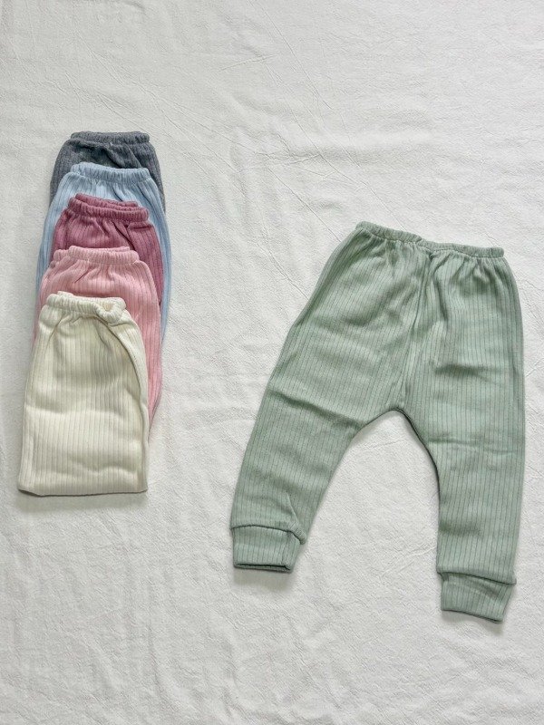 Producto - Pantalón sin pie Acanalado Verde