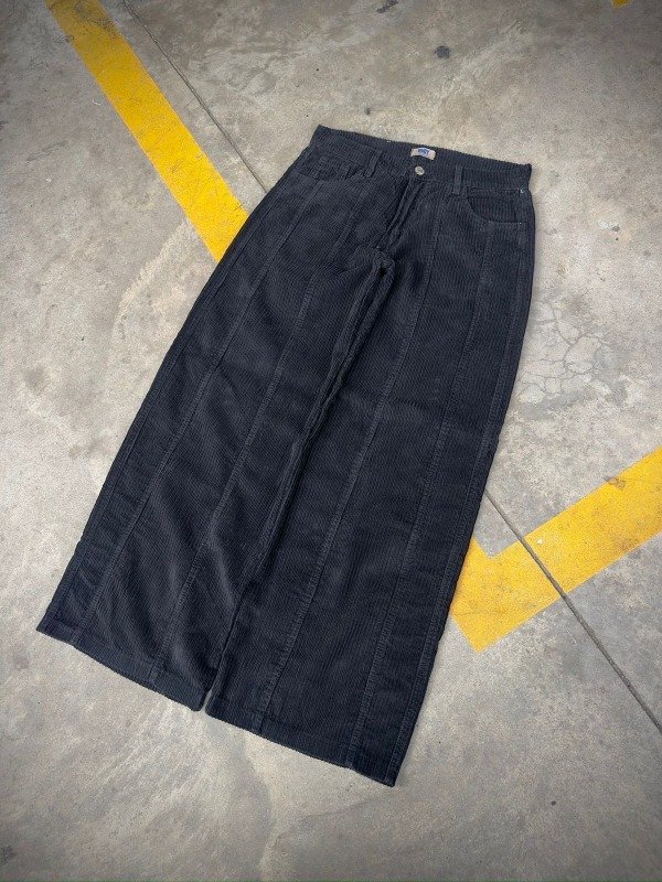 Producto - PANTALÓN CORDEROY NEGRO