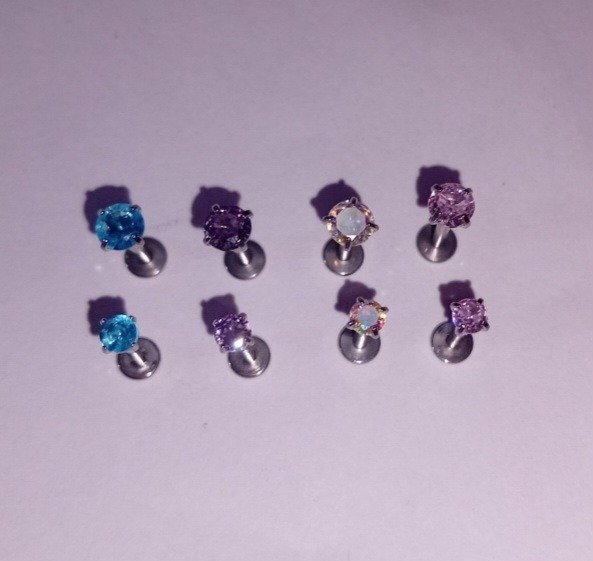 Producto - Labret engarzado color