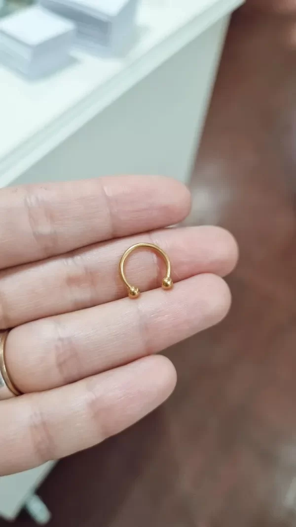 Producto - Piercing Bull acero dorado