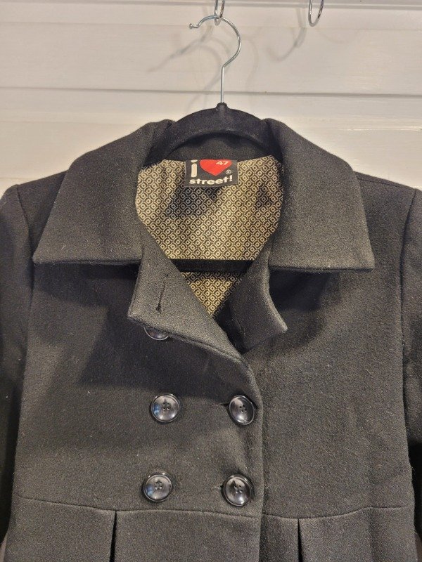 Producto - Montgomery 47 STREET negro- Talle 12 años- PRECIO:  67X - 1