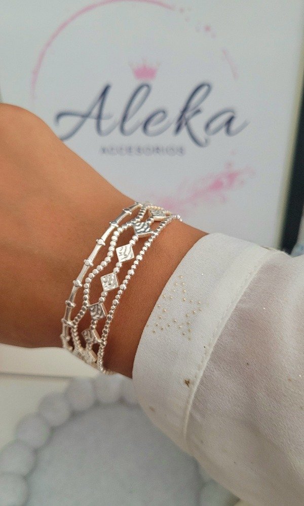 Producto - Semiesclava hindú de acero blanco