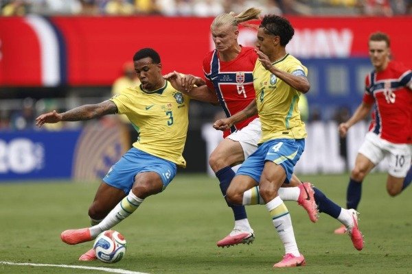 Producto - CAMISETA NORUEGA IMPORTADA TITULAR 2026 #9 HAALAND - 2
