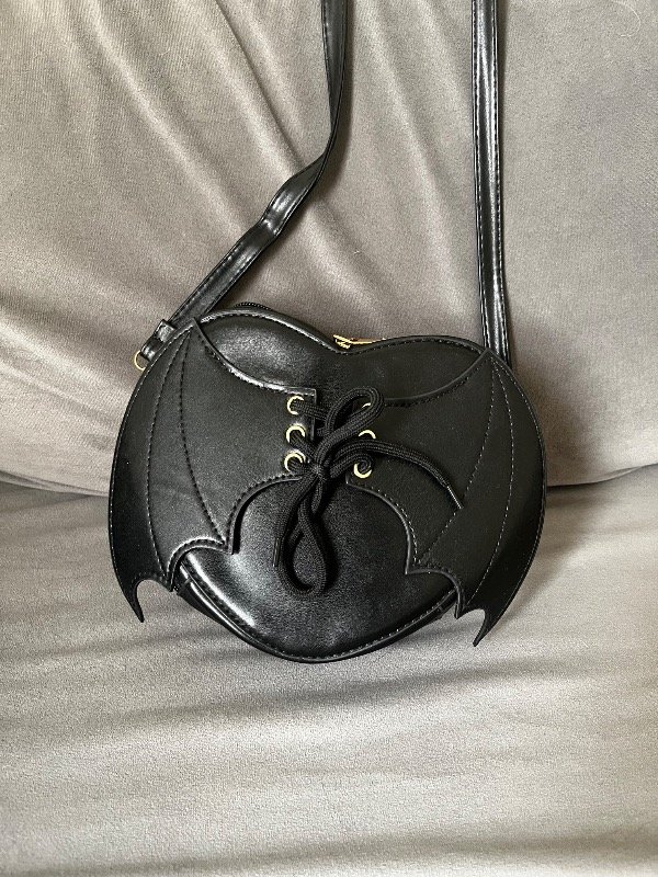 Producto - Cartera Bat Heart