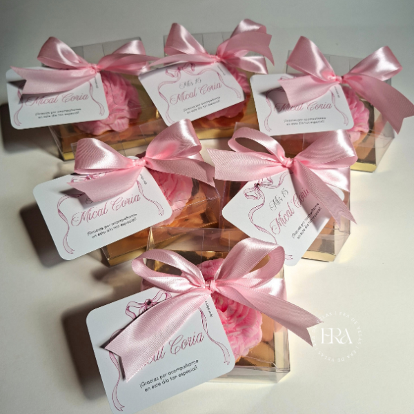 Producto - Souvenir Peonía Cristal (con base)