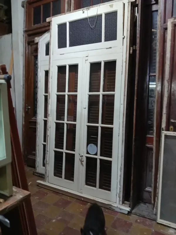 Producto - Ventana Antigua De Madera Con Banderola Blanca Original