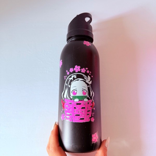 Producto - Botella de plástico Nezuko Kamado