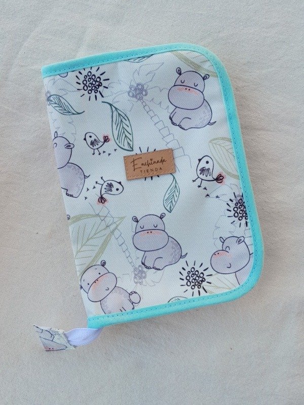 Producto - Porta documentos- Pasaporte hipopótamo