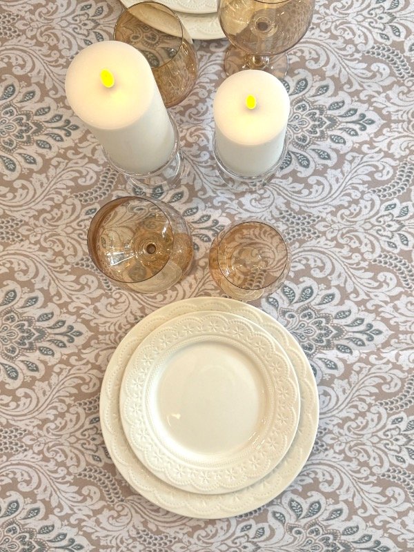 Producto - MANTEL ANTIMANCHAS 2x1.4 ESTAMPADO