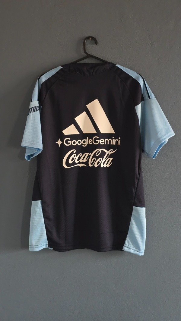 Producto - CAMISETA ARGENTINA ENTRENAMIENTO AZUL 2026 - 4