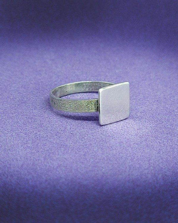 Producto - A 1037 - Anillo de Plata 925 - Diseño artesanal - Cinta texturada