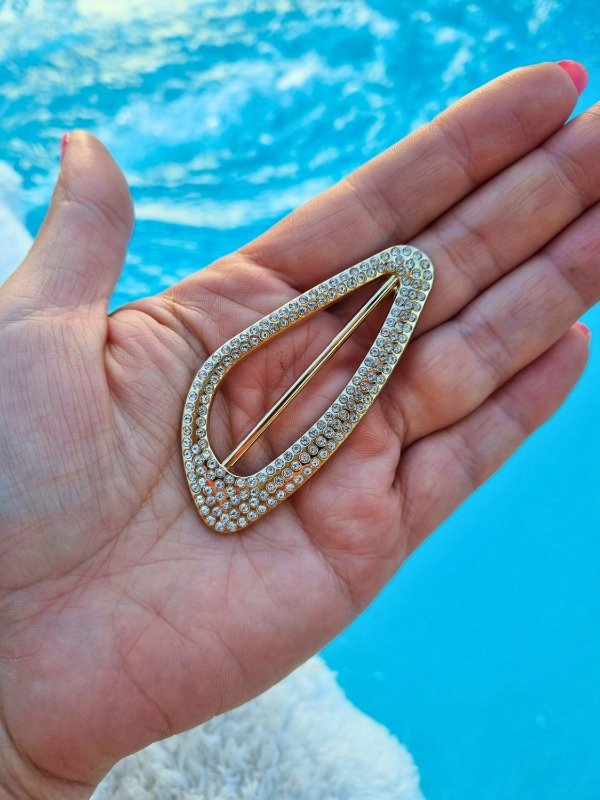 Producto - HEBILLA PARA PAÑUELO DORADA STRASS